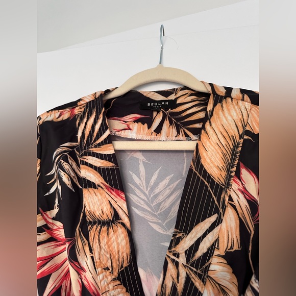 Beulah wrap top - Picture 3 of 5